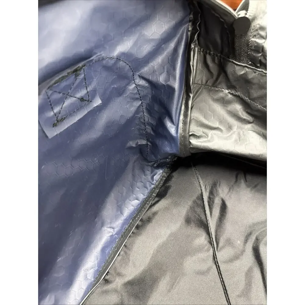 Under Armour Navy Blue Undeniable Medium Duffle Travel Gym Sports Bag Excellent